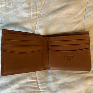 UGG Leather Bi-fold Wallet Slim